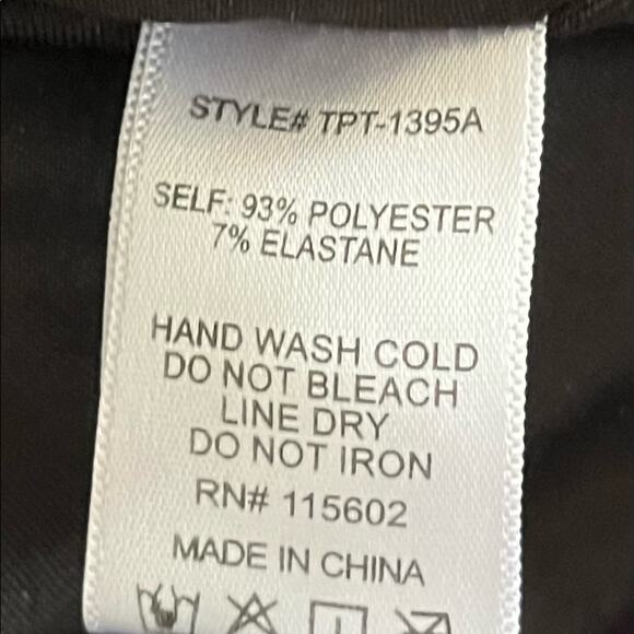 Skylar + Madison Black Satin Like Crop Top Juniors sz Medium - Picture 8 of 8